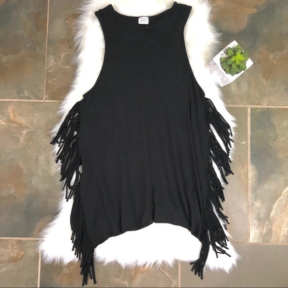 Honey Punch Dresses & Skirts - Honey punch black fringe dress
